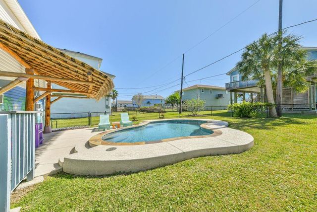 4110 Fort Bend Drive, Galveston, TX 77554