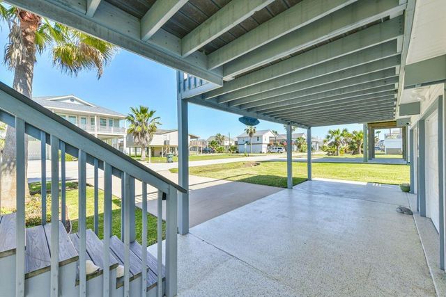 4110 Fort Bend Drive, Galveston, TX 77554