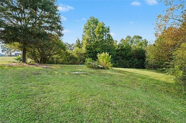 647 Gus Hill Road, Clemmons, NC 27012