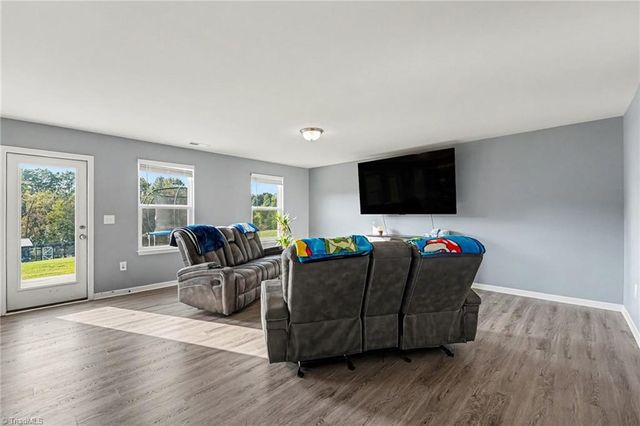 647 Gus Hill Road, Clemmons, NC 27012