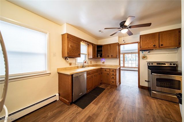 430 E 309th Street, Willowick, OH 44095