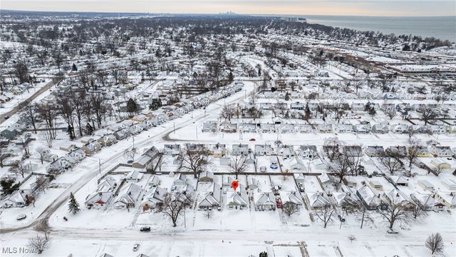 430 E 309th Street, Willowick, OH 44095