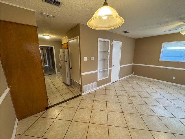 1526 W Elm Street, Denison, TX 75020