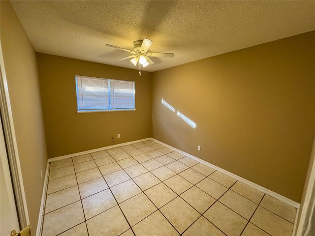 1526 W Elm Street, Denison, TX 75020