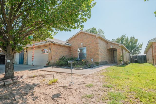1616 Wind Star Way, Fort Worth, TX 76108