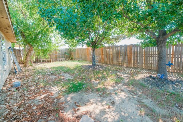 1616 Wind Star Way, Fort Worth, TX 76108