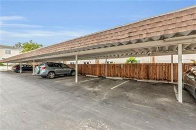 10106 W 96th Terrace D, Overland Park, KS 66212