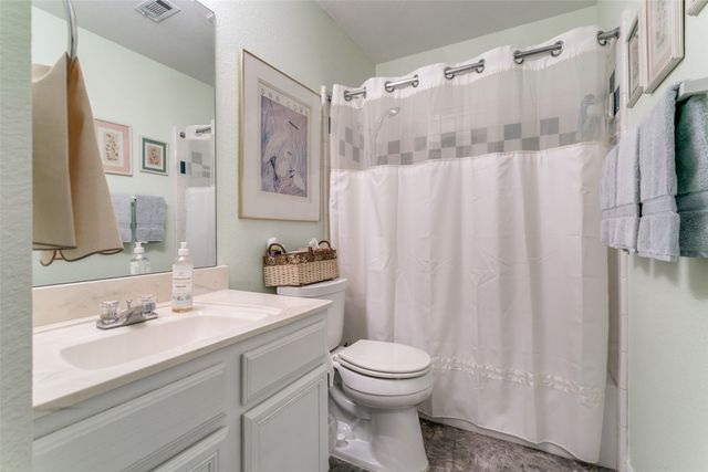 1051 Summit Park, Lewisville, TX 75077