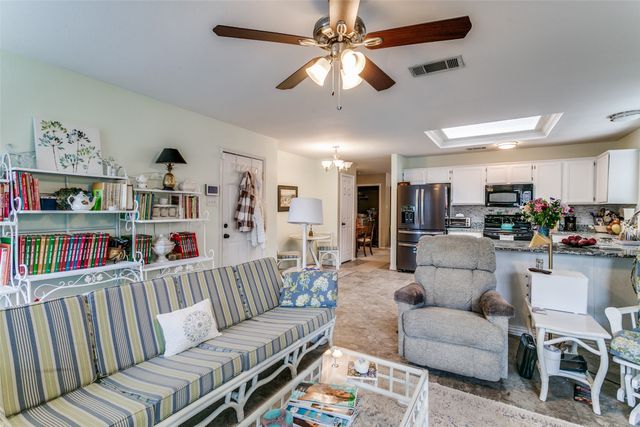 1051 Summit Park, Lewisville, TX 75077