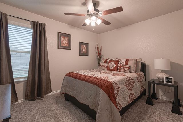 8000 Gold DR, Killeen, TX 76542