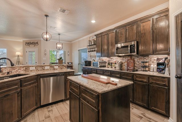 8000 Gold DR, Killeen, TX 76542