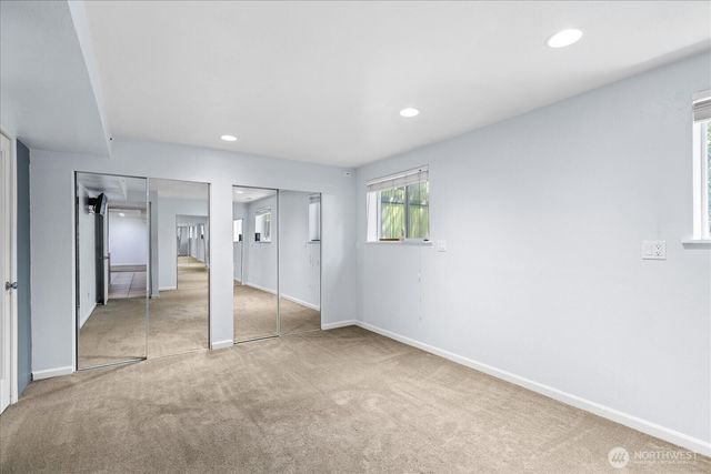 155 Mount Olympus Drive NW, Issaquah, WA 98027