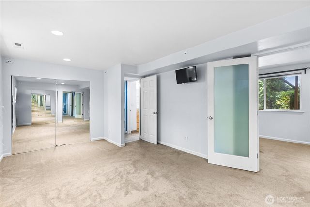 155 Mount Olympus Drive NW, Issaquah, WA 98027