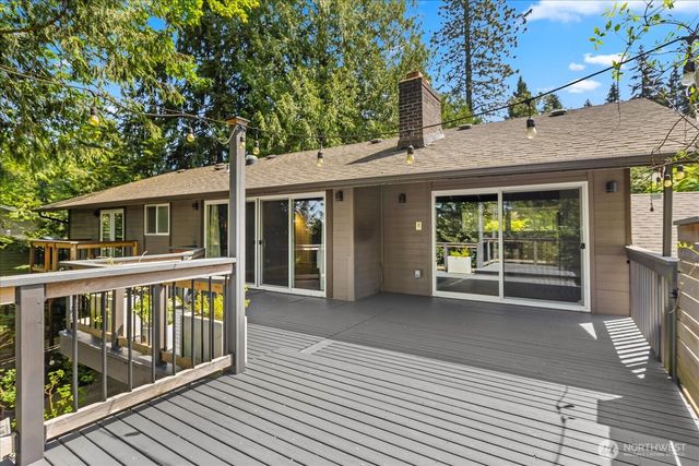 155 Mount Olympus Drive NW, Issaquah, WA 98027