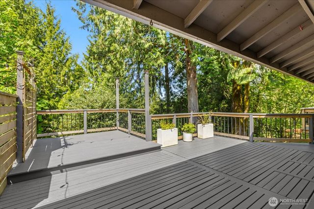 155 Mount Olympus Drive NW, Issaquah, WA 98027