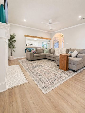 5828 101st Street, Lubbock, TX 79424