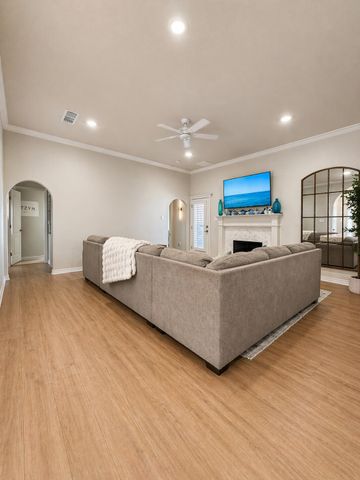 5828 101st Street, Lubbock, TX 79424