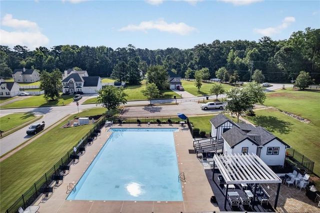 311 Hillcrest Court, Hampton, GA 30228