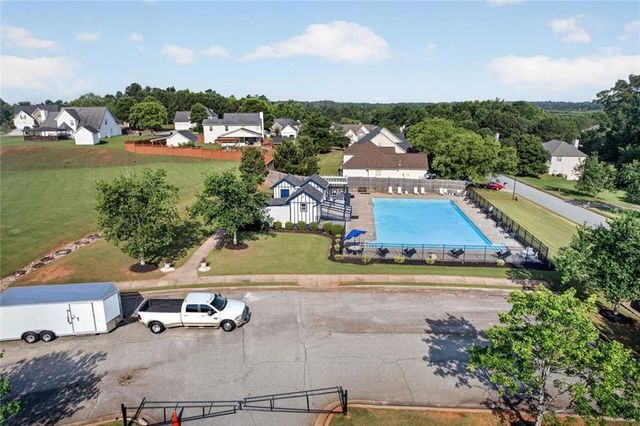 311 Hillcrest Court, Hampton, GA 30228