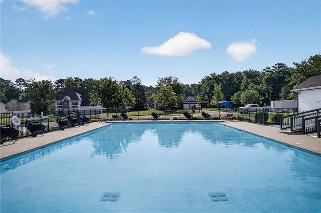 311 Hillcrest Court, Hampton, GA 30228
