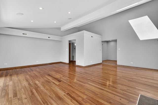 8150 Brookside Drive 204, Palos Park, IL 60464