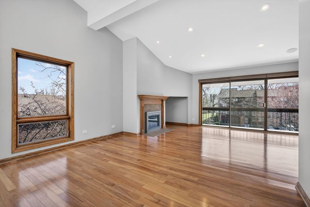 8150 Brookside Drive 204, Palos Park, IL 60464