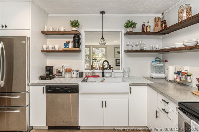 504 Jamestown Avenue, Fayetteville, NC 28303