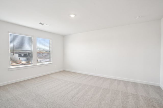 2360 Woodmeadow Dr, Clarksville, TN 37043