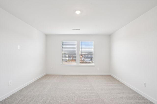 2360 Woodmeadow Dr, Clarksville, TN 37043