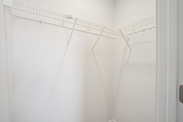 2360 Woodmeadow Dr, Clarksville, TN 37043