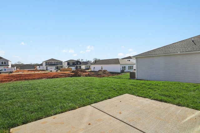 2360 Woodmeadow Dr, Clarksville, TN 37043