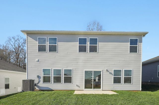 2360 Woodmeadow Dr, Clarksville, TN 37043