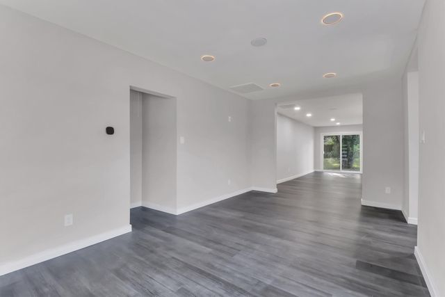 1310 Elmwood Boulevard, Dallas, TX 75224