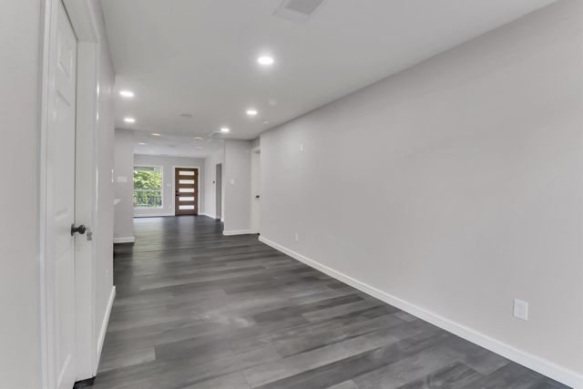 1310 Elmwood Boulevard, Dallas, TX 75224