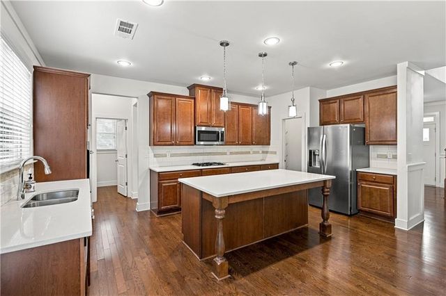 947 Halletts Peak Place, Lawrenceville, GA 30044