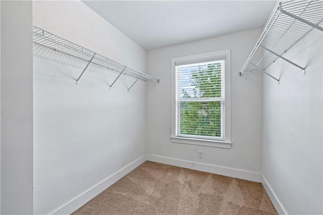 947 Halletts Peak Place, Lawrenceville, GA 30044