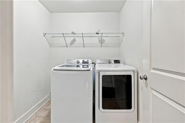 947 Halletts Peak Place, Lawrenceville, GA 30044