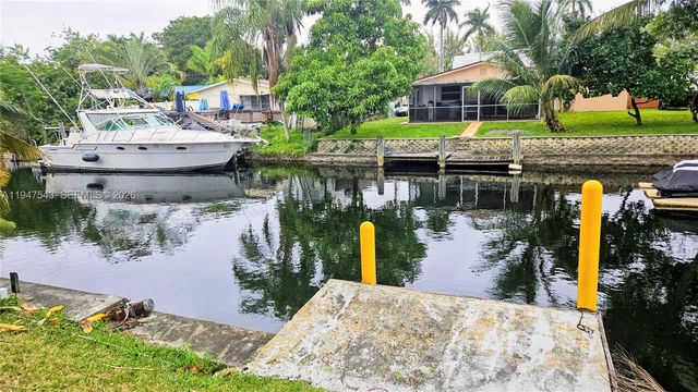 3337 SW 44th Ct, Dania Beach, FL 33312