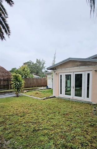 3337 SW 44th Ct, Dania Beach, FL 33312
