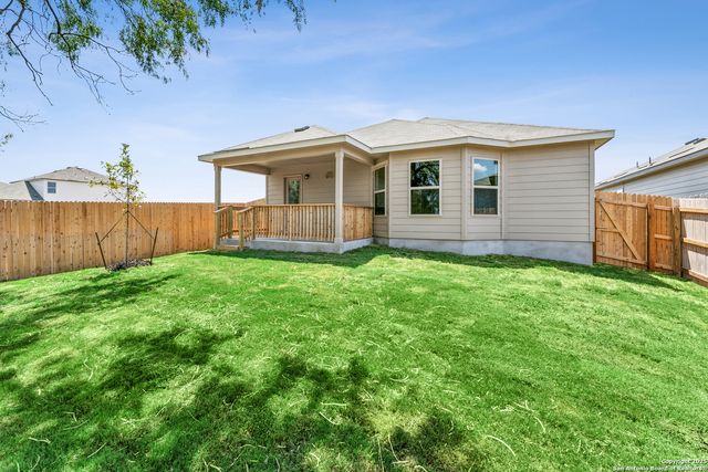 8818 Campacaus Trail, San Antonio, TX 78252