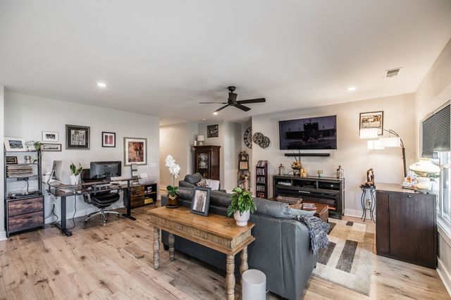 1885 Woodruff Ave, Greenbrier, TN 37073