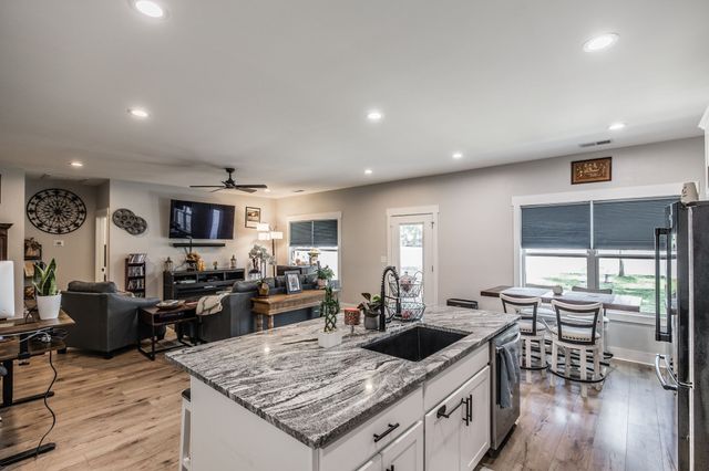 1885 Woodruff Ave, Greenbrier, TN 37073