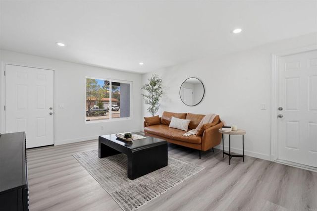 13641 Carriage Road, Poway, CA 92064