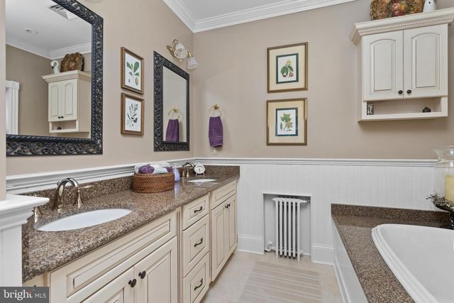 35 N MAIN STREET, Allentown, NJ 08501