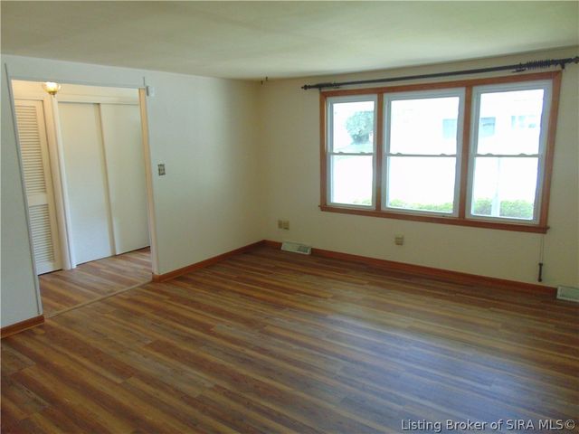 217 Wildwood Drive, Madison, IN 47250
