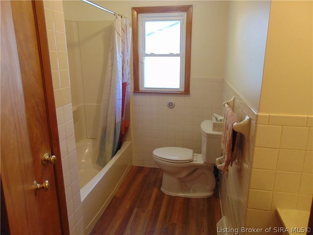 217 Wildwood Drive, Madison, IN 47250