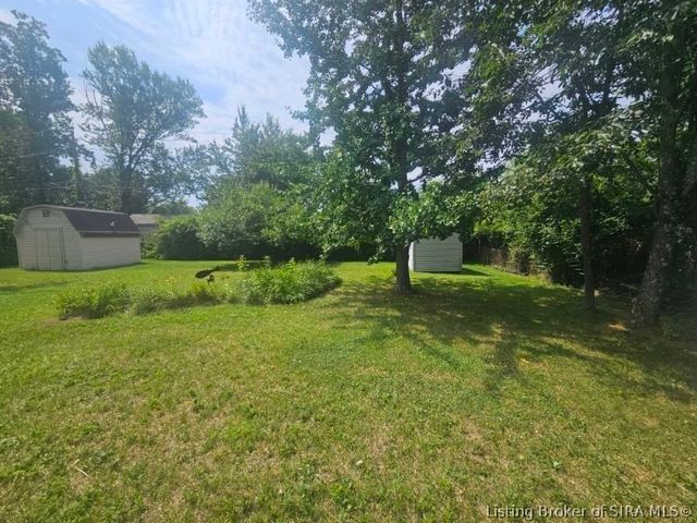 217 Wildwood Drive, Madison, IN 47250
