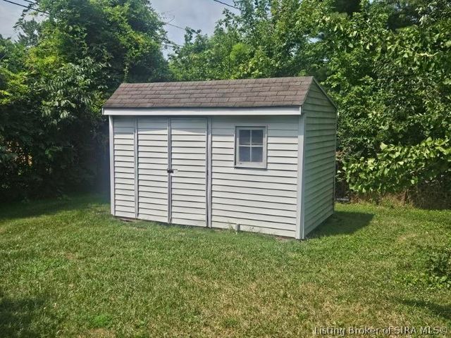 217 Wildwood Drive, Madison, IN 47250