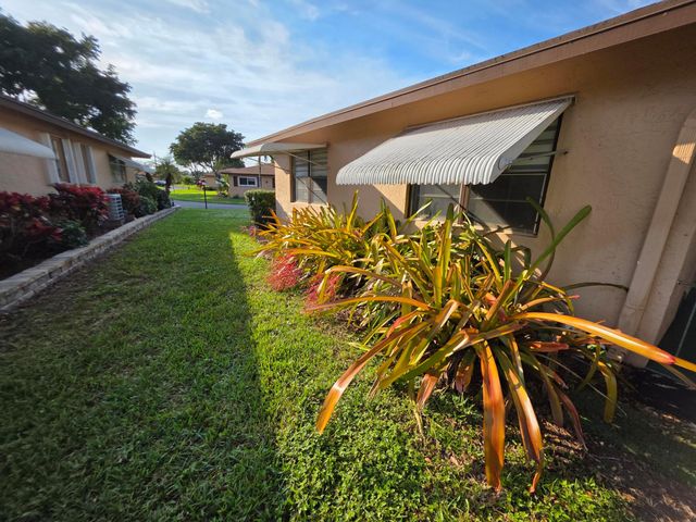 718 Whippoorwill Lane, Delray Beach, FL 33445
