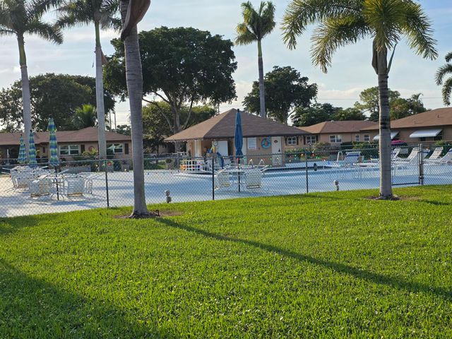 718 Whippoorwill Lane, Delray Beach, FL 33445